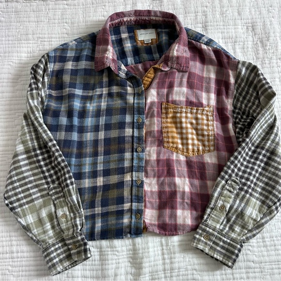 American Eagle Women’s Cropped Pathchwork Plaid Button-Down Shirt Size XL - Picture 6 of 11